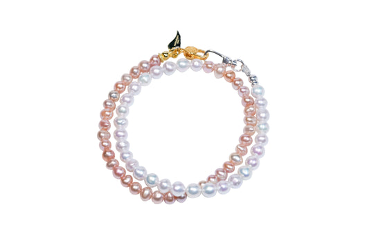 Elegant pearl-silver phone charm and bracelet, featuring natural pink and white freshwater pearls, versatile two-way design.